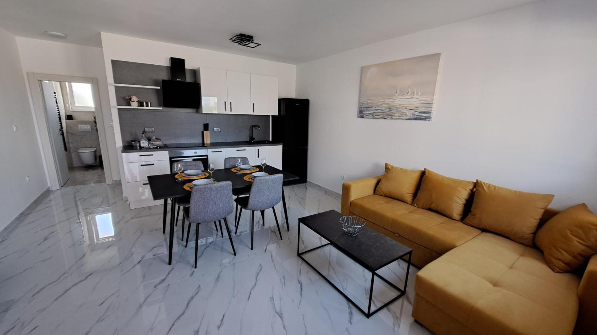 Strkalj Apartment *